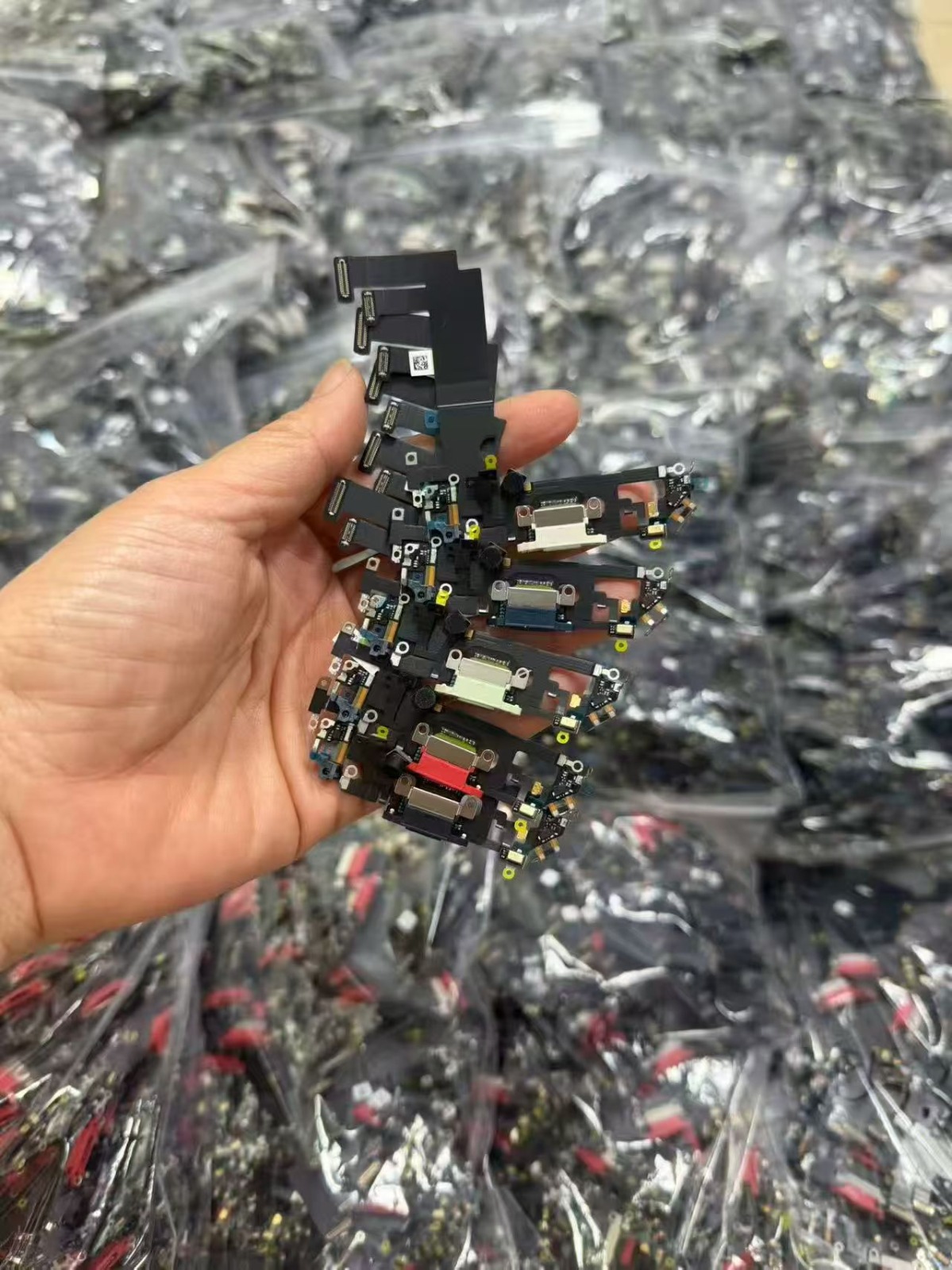 Iphone 11 charging port flex cable